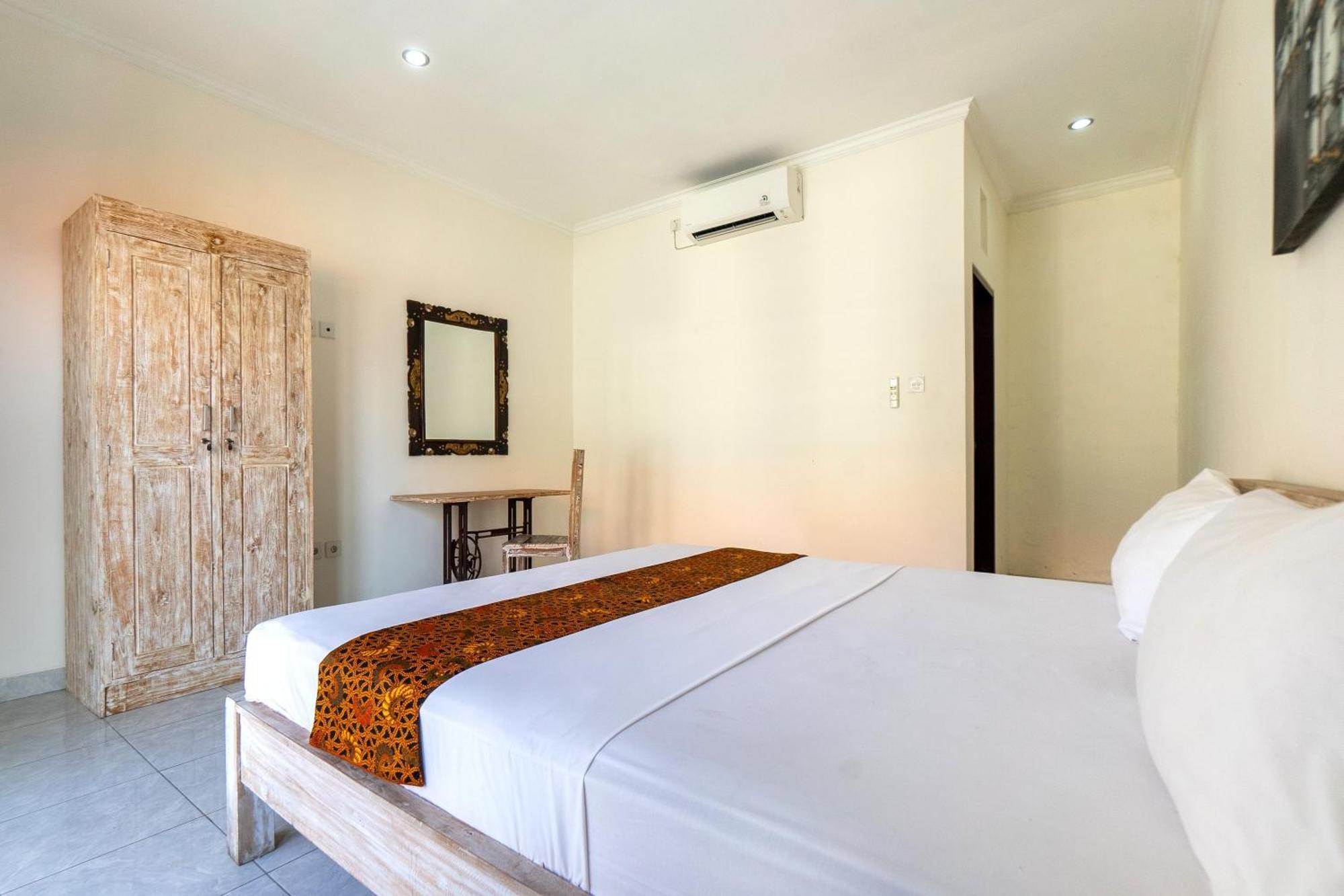 Azalea Homestay & Villa Canggu Esterno foto