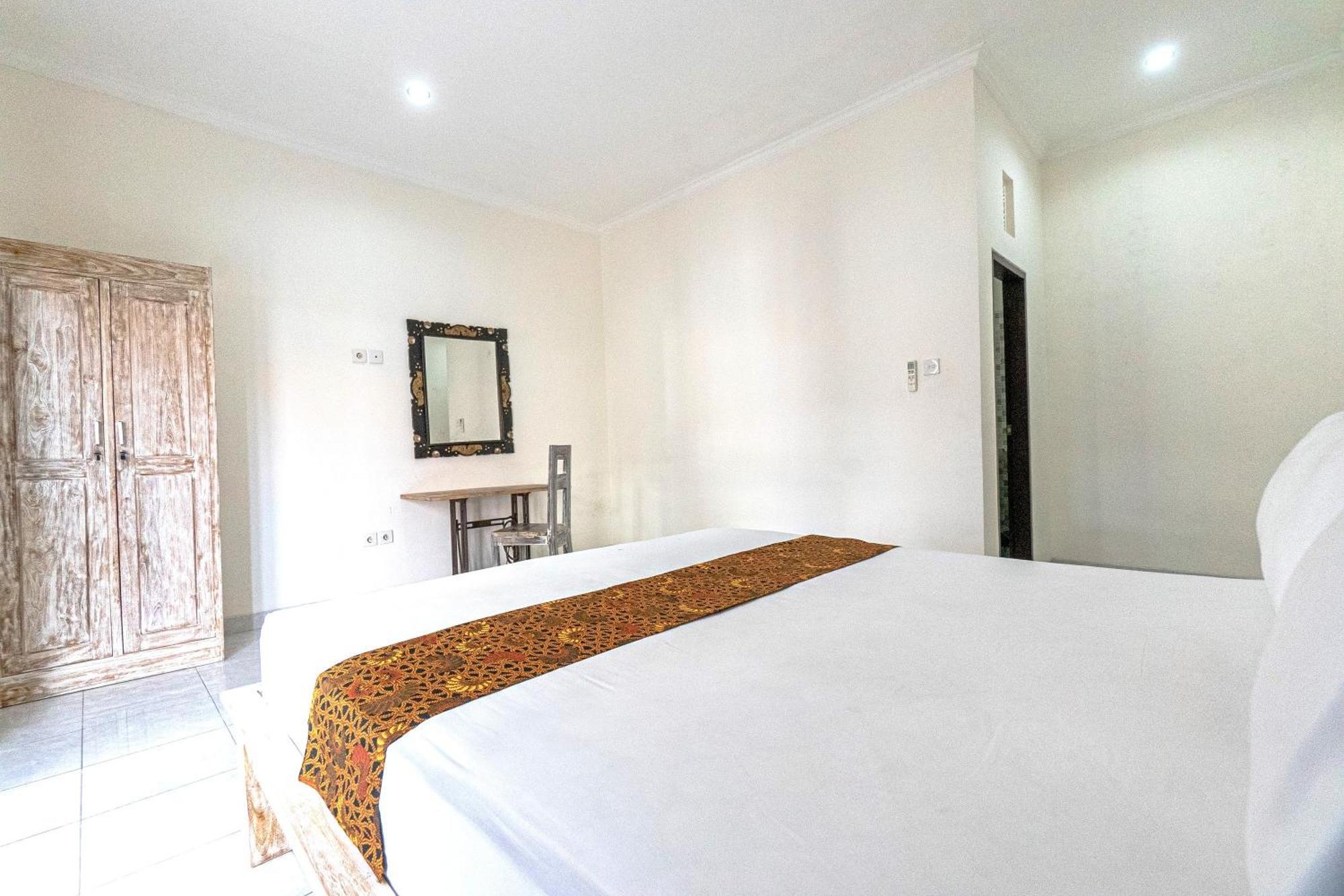 Azalea Homestay & Villa Canggu Esterno foto