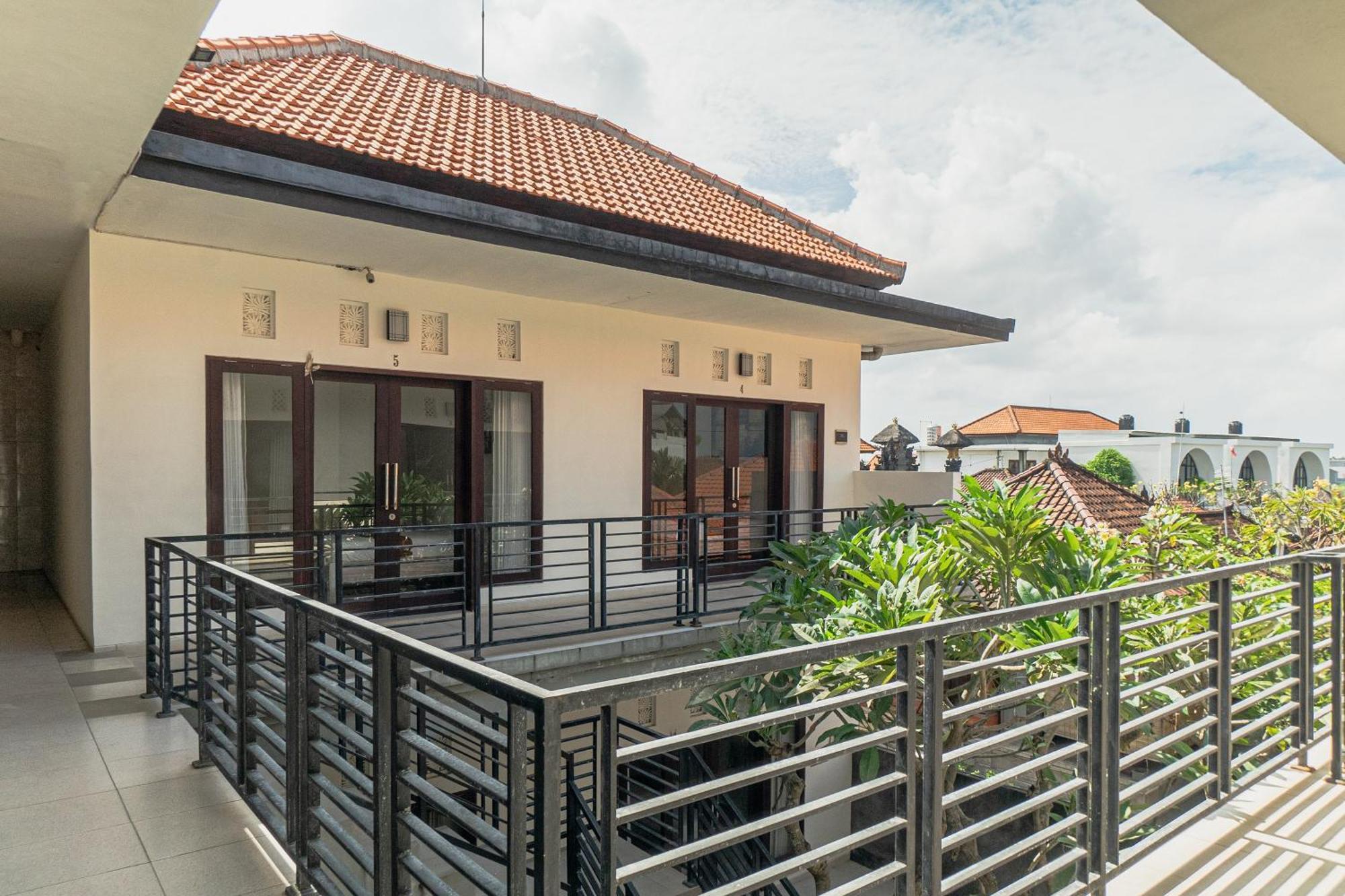 Azalea Homestay & Villa Canggu Esterno foto