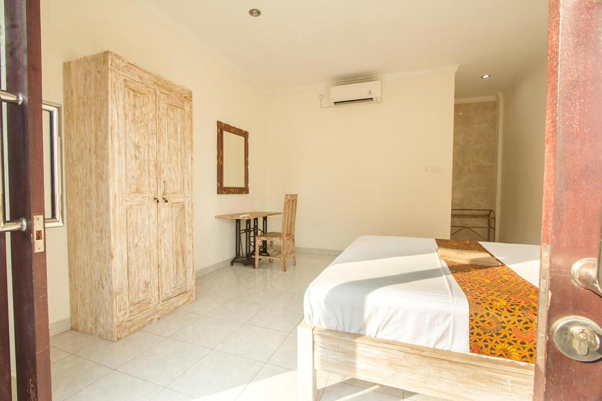 Azalea Homestay & Villa Canggu Esterno foto