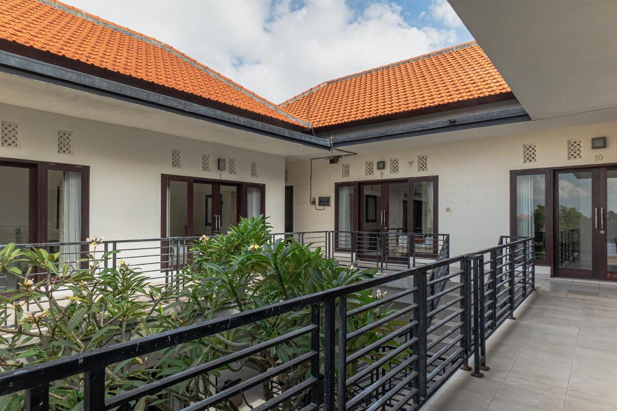 Azalea Homestay & Villa Canggu Esterno foto