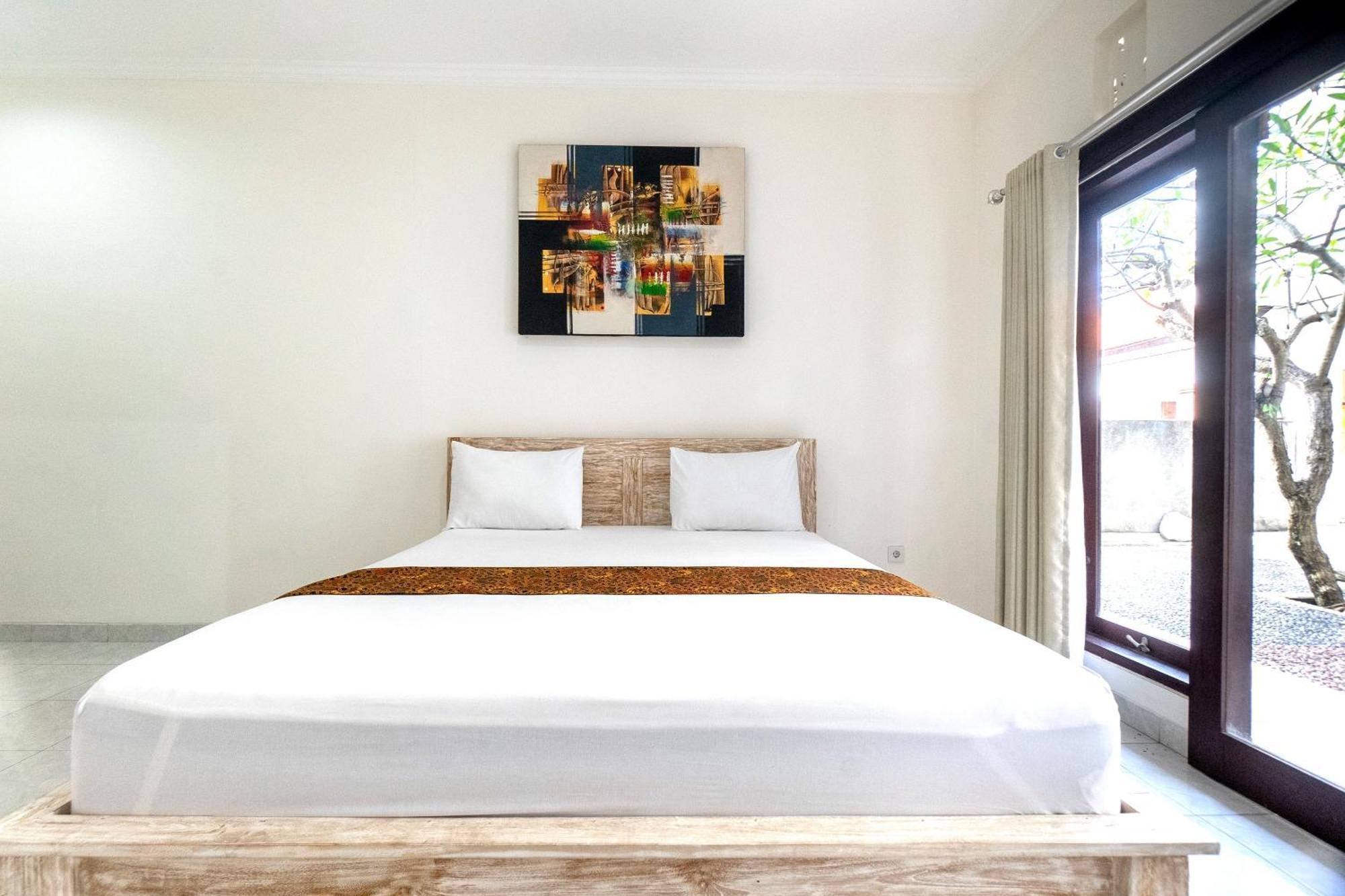 Azalea Homestay & Villa Canggu Esterno foto